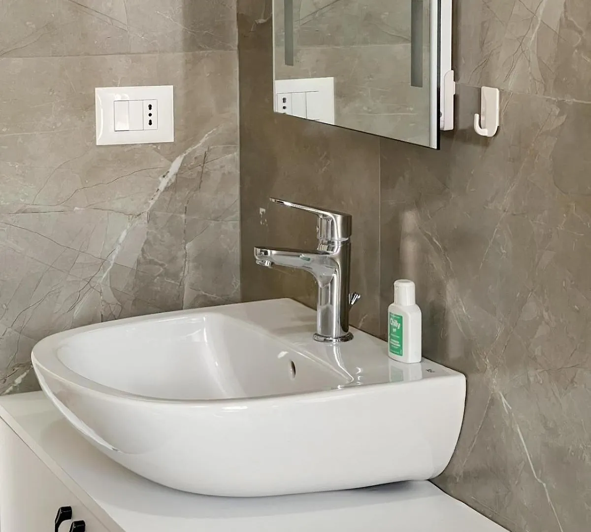 Arlis New Apartment Tirana 0*,