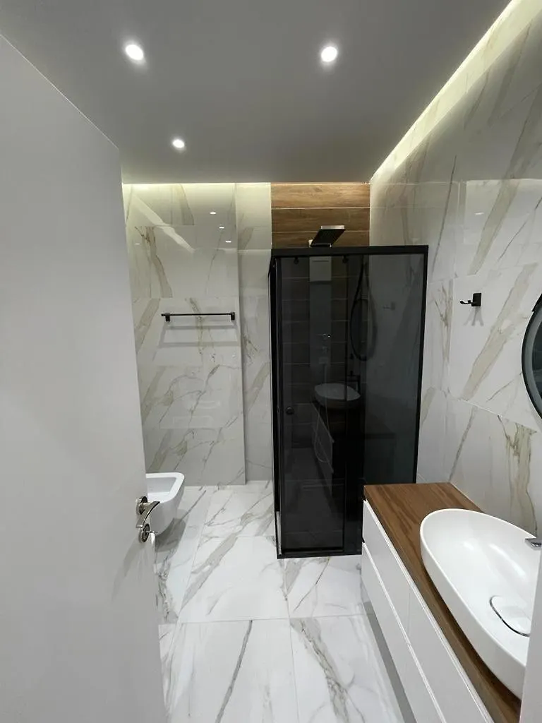 Arlis New Apartment Tirana Albania